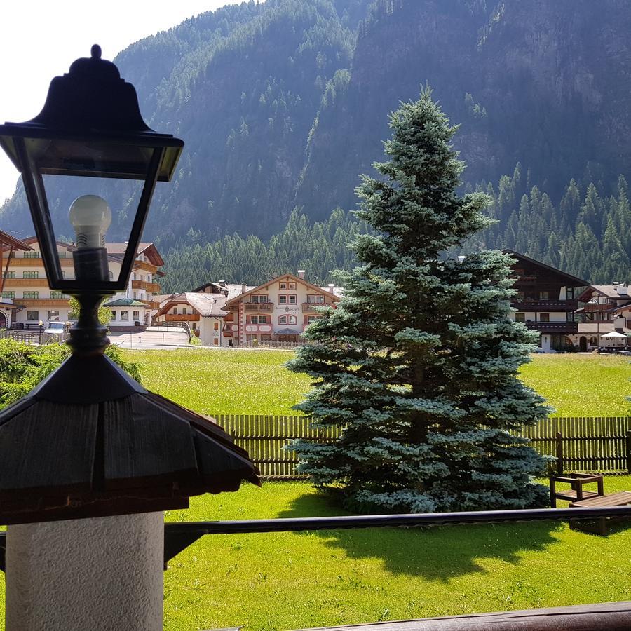 B&B Garni Villa Campitello Campitello di Fassa Eksteriør bilde